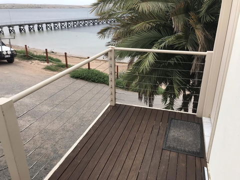 Beachside & Jetty View Apartment 6 - Captain\'s Apt - Kempsey Accommodation 10