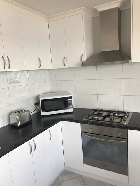 Beachside & Jetty View Apartment 6 - Captain\'s Apt - Kempsey Accommodation 5