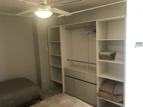 Beachside & Jetty View Apartment 6 - Captain\'s Apt - Kempsey Accommodation 3