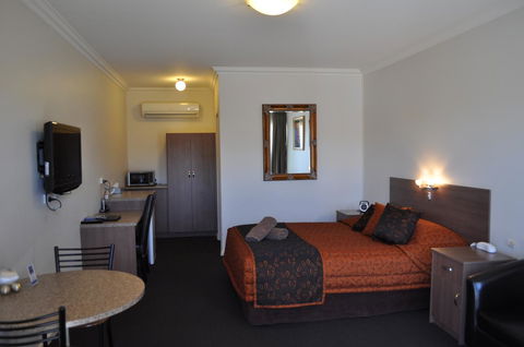 Augusta Courtyard Motel - Kempsey Accommodation 0