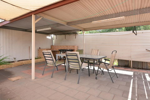 Motel Poinsettia - Kempsey Accommodation 12