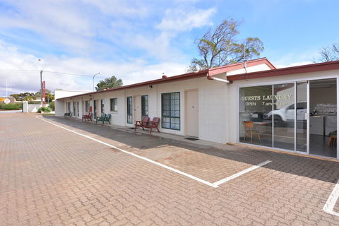 Motel Poinsettia - Kempsey Accommodation 9