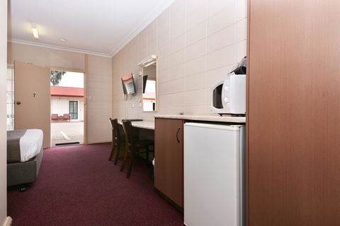 Motel Poinsettia - Kempsey Accommodation 27