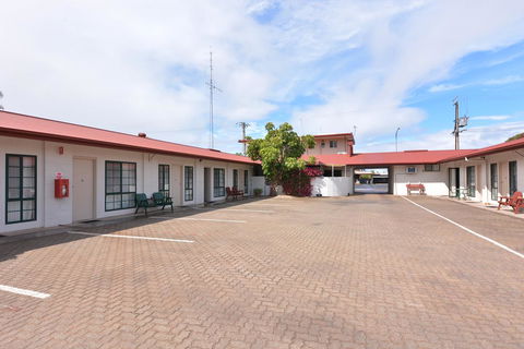 Motel Poinsettia - Kempsey Accommodation 7