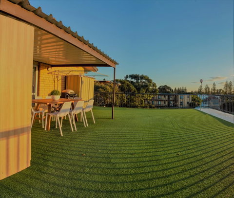 Henley Beach South, Amazing Views, Huge Private Balcony! - Kempsey Accommodation 20