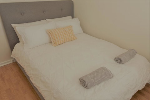 Henley Beach South, Amazing Views, Huge Private Balcony! - Kempsey Accommodation 15