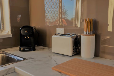 Henley Beach South, Amazing Views, Huge Private Balcony! - Kempsey Accommodation 9
