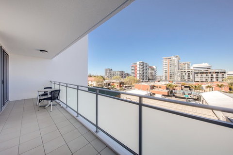 Adina Apartment Hotel Wollongong - Kempsey Accommodation 19