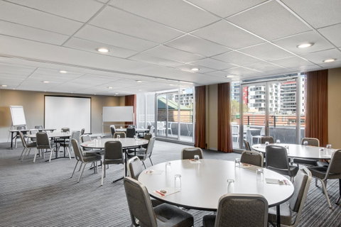 Adina Apartment Hotel Wollongong - Kempsey Accommodation 28