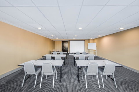 Adina Apartment Hotel Wollongong - Kempsey Accommodation 35