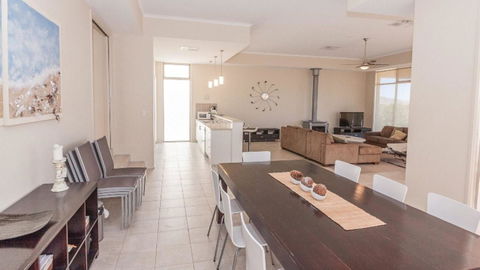 Golfers Paradise (18th Tee) - 52 Huntingdale Drive - Kempsey Accommodation 19