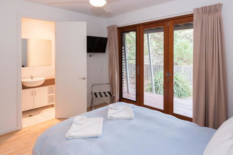 South Shores Trevally Villa 38 - South Shores Normanville - Kempsey Accommodation 1