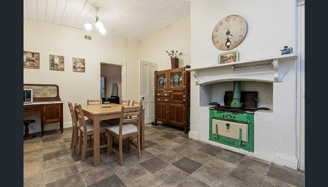 Treasured Memories Cottage - Kempsey Accommodation 4