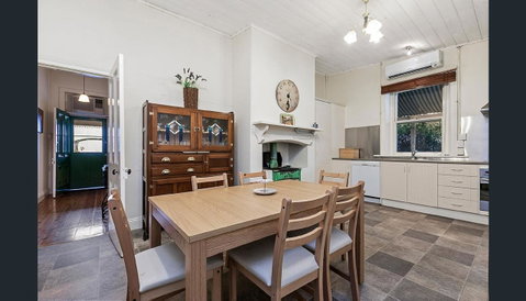 Treasured Memories Cottage - Kempsey Accommodation 9