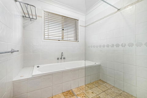 Casuarina 1 - Kempsey Accommodation 9