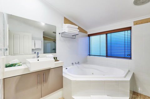 Eight Willows Retreat - Kempsey Accommodation 17