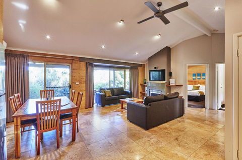 Eight Willows Retreat - Kempsey Accommodation 1