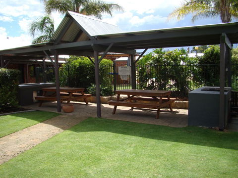 Dunsborough Central Motel - Kempsey Accommodation 4