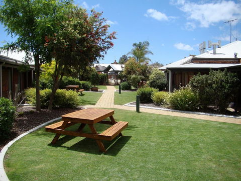 Dunsborough Central Motel - Kempsey Accommodation 3