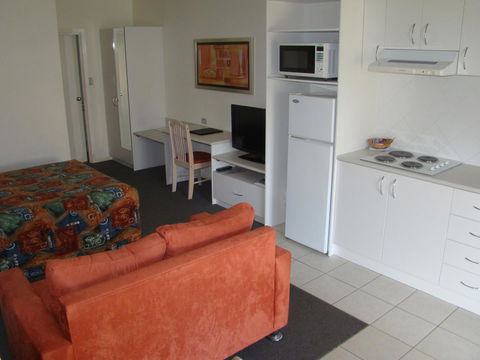 Dunsborough Central Motel - Kempsey Accommodation 5