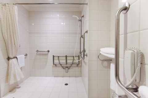 Duxton Hotel Perth - Kempsey Accommodation 4