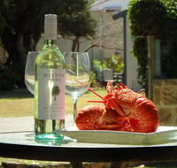 Lazy Lobster Holiday Units  Chalets - Kempsey Accommodation