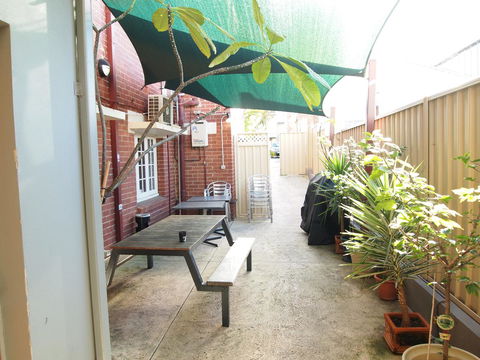 The Emperors Crown Hostel - Kempsey Accommodation 17
