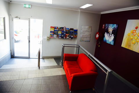 The Emperors Crown Hostel - Kempsey Accommodation 19
