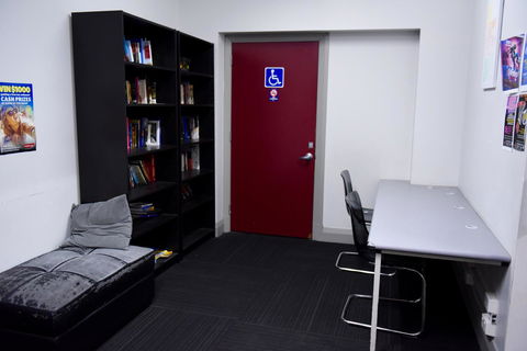 The Emperors Crown Hostel - Kempsey Accommodation 5