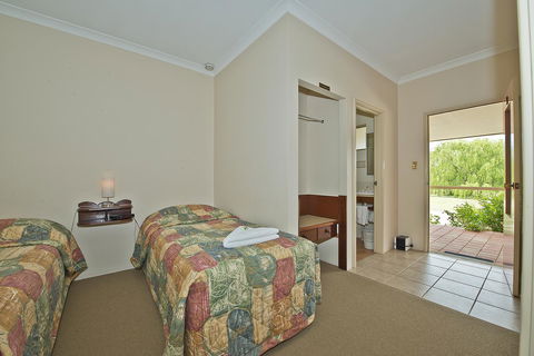 Rayanne Homestead - Kempsey Accommodation 12