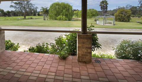 Rayanne Homestead - Kempsey Accommodation 15