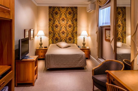 European Hotel - Kempsey Accommodation 11