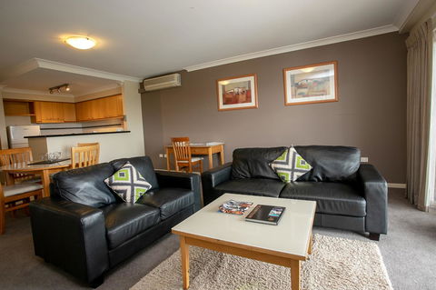 Perth Short Stays - Kempsey Accommodation 12