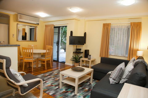 Perth Short Stays - Kempsey Accommodation 10