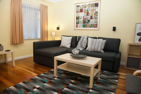 Perth Short Stays - Kempsey Accommodation 15