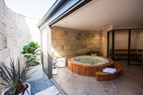 Anchorage Port Stephens - Kempsey Accommodation 13