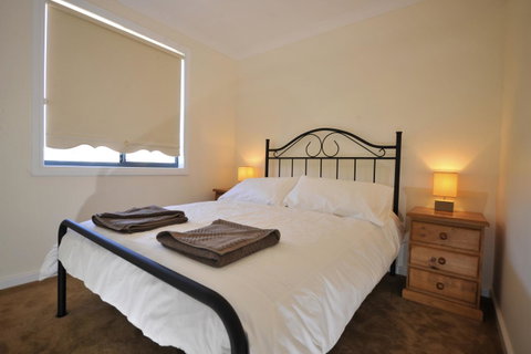 Palm Beach Manor - Kempsey Accommodation 11