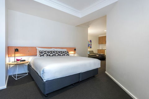 Oaks Perth Hotel - Kempsey Accommodation 2