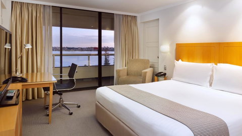 Crowne Plaza Perth, An IHG Hotel - Kempsey Accommodation 3