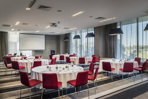 Fraser Suites Perth - Kempsey Accommodation 3