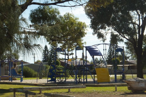 Ocean Beach Chalet 18 - Kempsey Accommodation 22