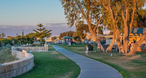 Ocean Beach Chalet 18 - Kempsey Accommodation 30