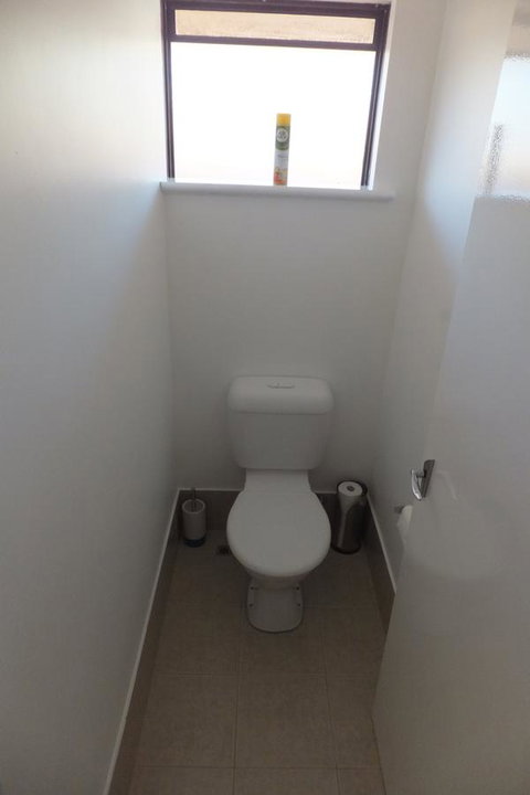 Ocean Beach Chalet 18 - Kempsey Accommodation 19