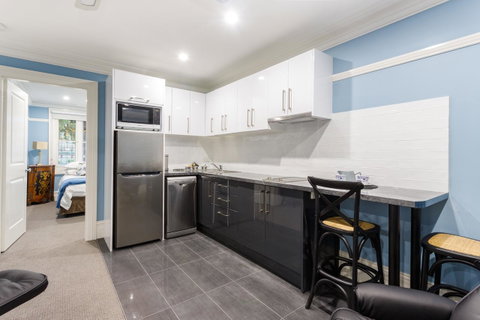 Blue Door Apartments - Kempsey Accommodation 3