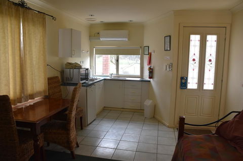 Mount Barker Valley Views Motel & Chalets, Western Australia - Kempsey Accommodation 35