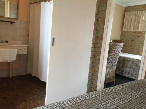 Mount Barker Valley Views Motel & Chalets, Western Australia - Kempsey Accommodation 6