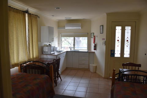 Mount Barker Valley Views Motel & Chalets, Western Australia - Kempsey Accommodation 38