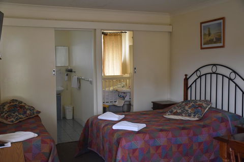 Mount Barker Valley Views Motel & Chalets, Western Australia - Kempsey Accommodation 41