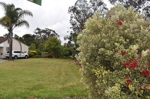 Mount Barker Valley Views Motel & Chalets, Western Australia - Kempsey Accommodation 24