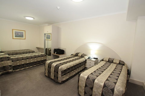 Comfort Inn & Suites Goodearth Perth - Kempsey Accommodation 6